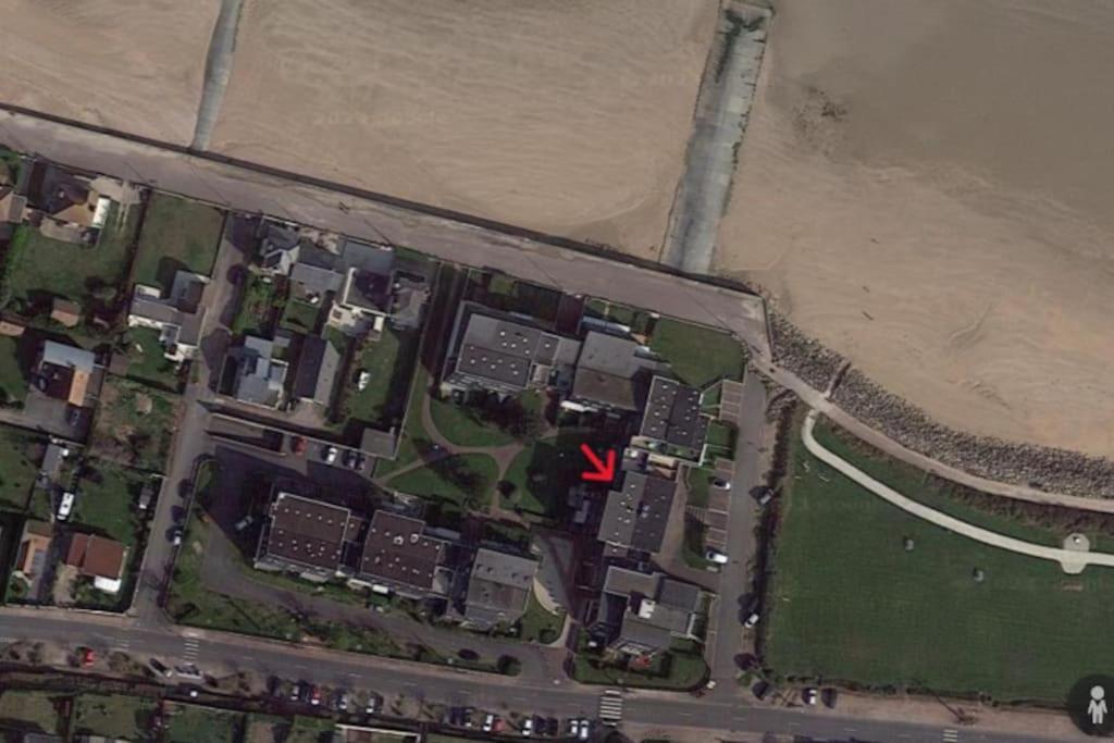 Appartement Acces Direct A La Plage Bernieres-sur-Mer Exterior photo