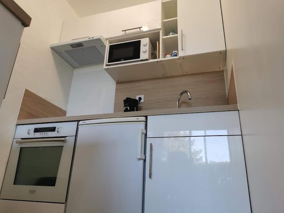 Appartement Acces Direct A La Plage Bernieres-sur-Mer Exterior photo